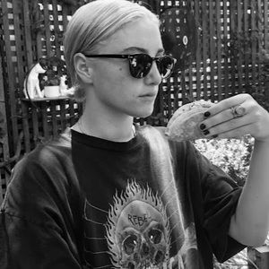 Meet your Posher, Caroline